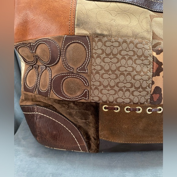EUC Coach, beautiful leather original patchwork, design bag, 16”Wx11”Hx4”D - Picture 6 of 17